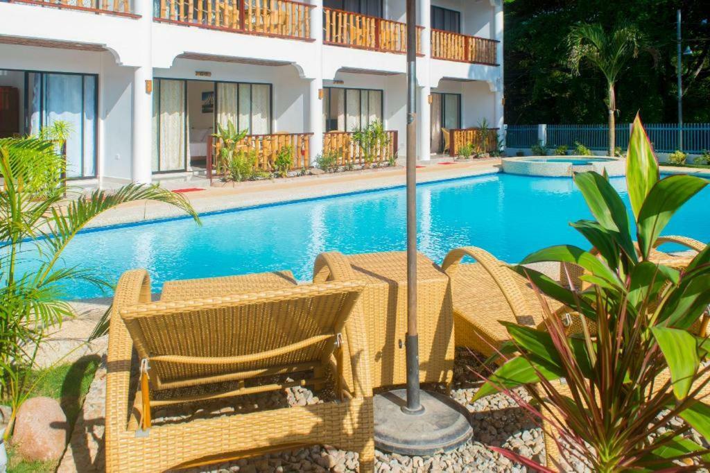 อโลนา วีดา บีช ฮิลล์ รีสอร์ต Hotel ปางเลา ภายนอก รูปภาพ