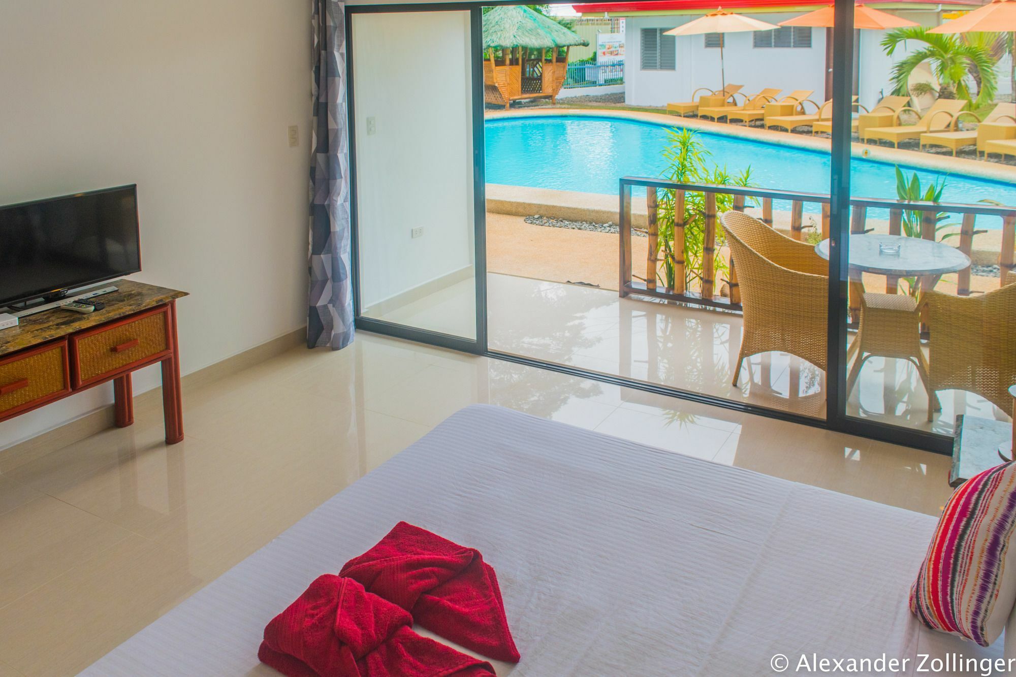 อโลนา วีดา บีช ฮิลล์ รีสอร์ต Hotel ปางเลา ภายนอก รูปภาพ